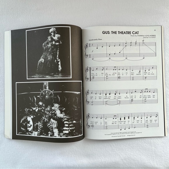 Hal Leonard Easy Piano Selections From “CATS” Arranged Sheet Music Book - Picture 2 of 5